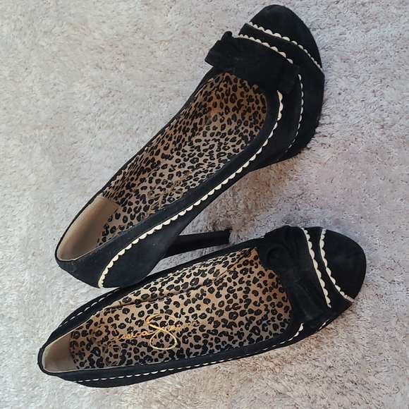 Stilettos - Picture 3 of 8